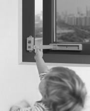 兒童窗戶安全鎖防/ 窗戶限位器/防開扣推拉窗鎖- (T1252)