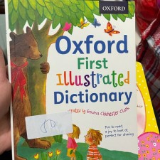 Oxford first illustrated dictionary(T4584DS)