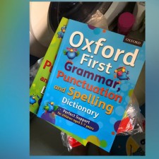 Oxford first primary grammar and spelling dictionary 2 books (T4622DS) 