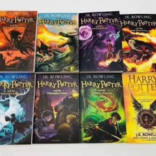 （祖國版）Harry Potter 1-8冊哈里波特 (T5383DS)